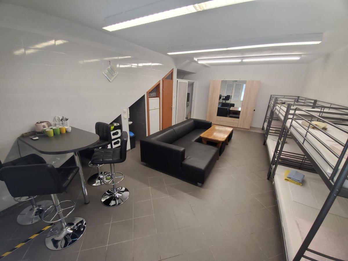 Guest House Sandra ทิสโน ภายนอก รูปภาพ